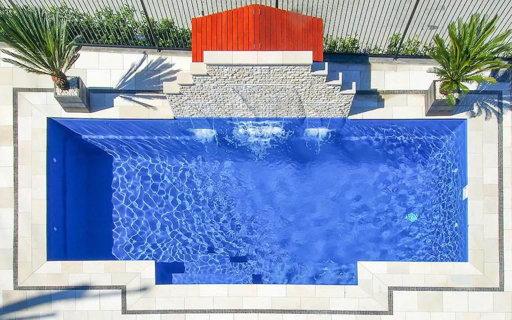 Leisure Pools Savannah offers you a full range of fiberglass pool colors