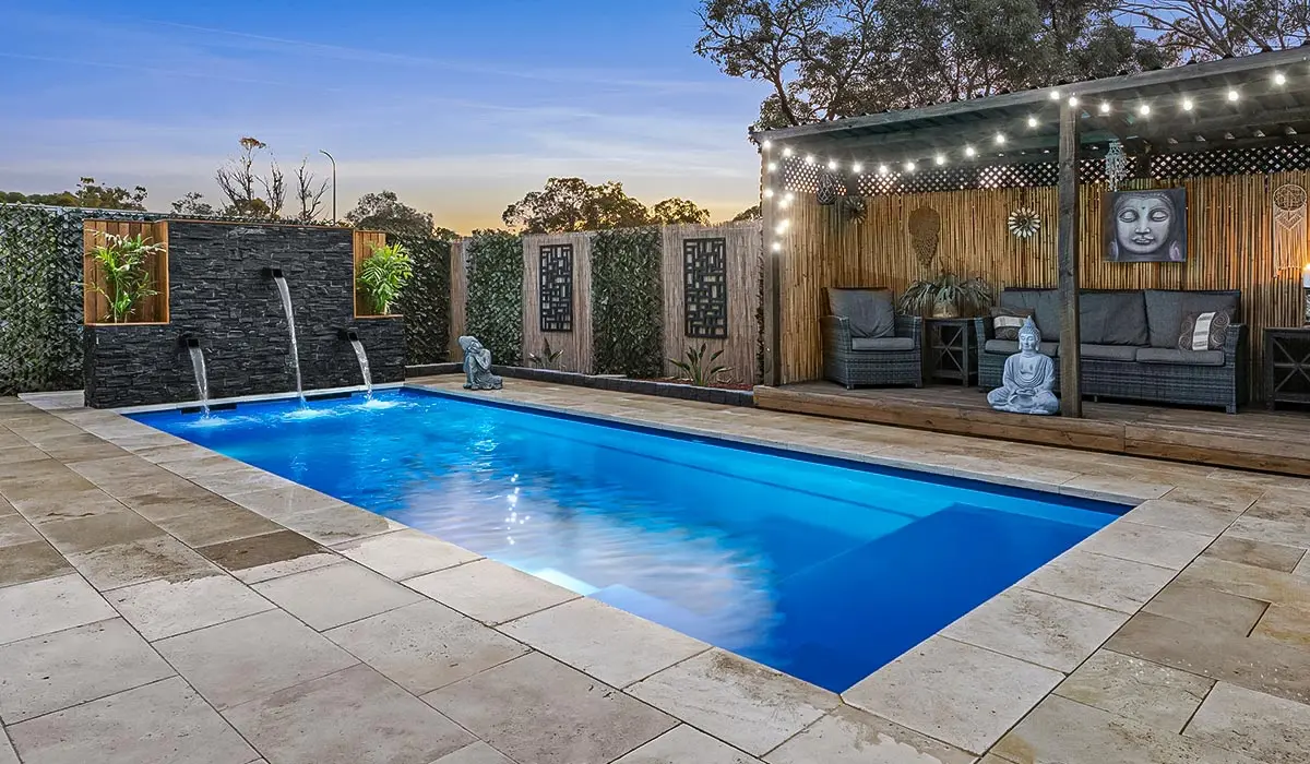 Inground pool with pool coping